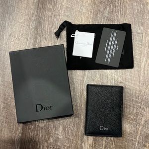 Dior compact card holder